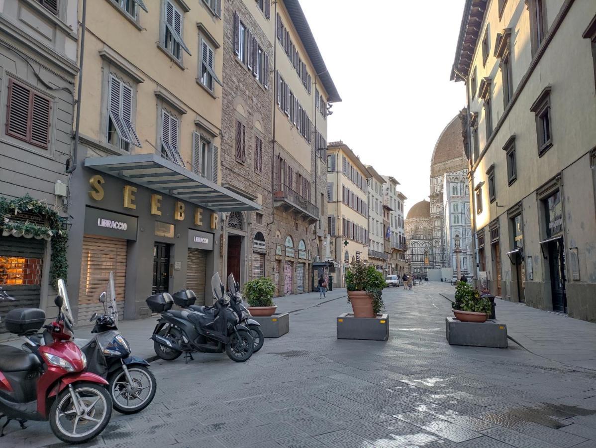 Big Apartment A Stone'S Throw From The Duomo Florence Exterior photo